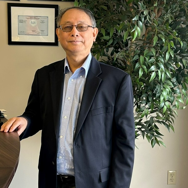 Dilip Elangbam, MD, Internist