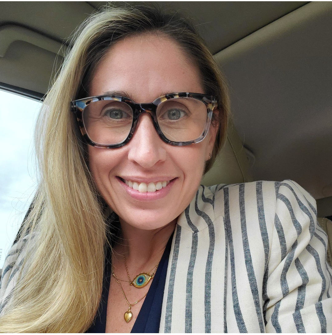 Dr. Esther Oziel, MD