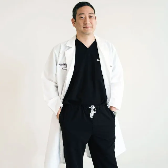 Dr. Johnny Huang, DPM