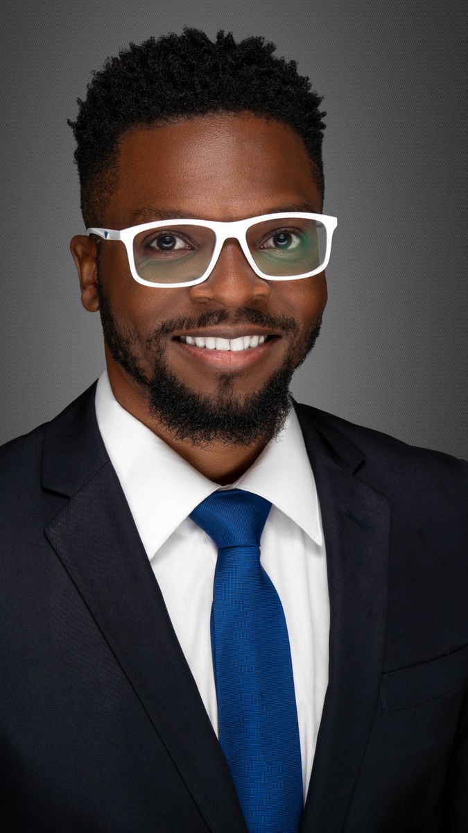 Ricardo Campbell, FNP