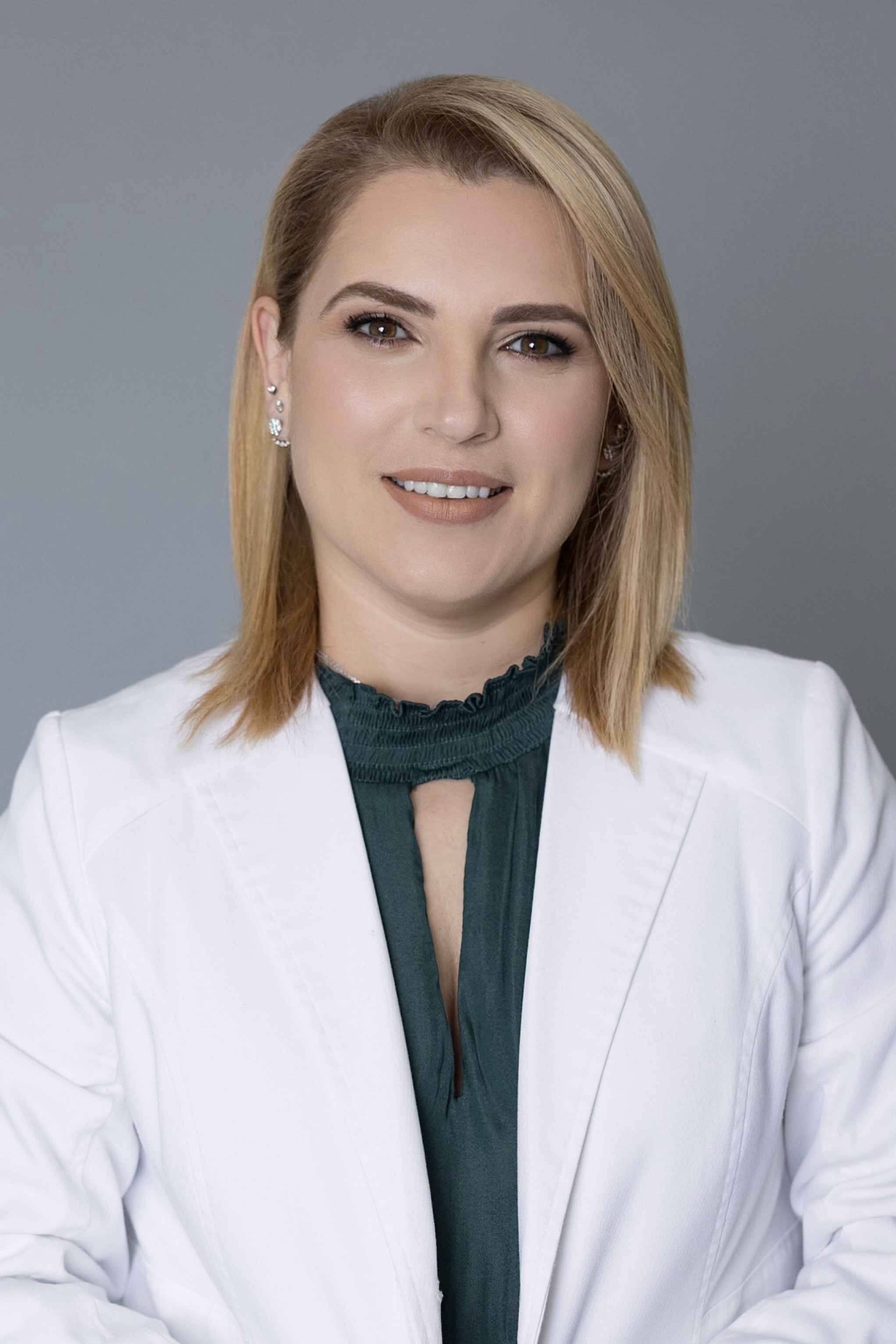 Knarik Oganesyan, FNP PMHNP