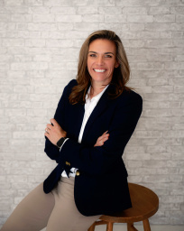 Courtney Floyd, MD, Obesity Medicine (Family Medicine) Physician